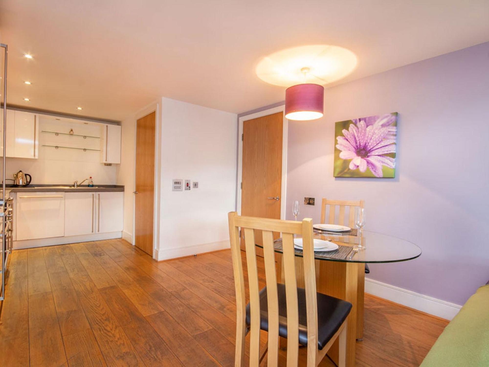 206 By The Bridge Apartment Inverness Bagian luar foto