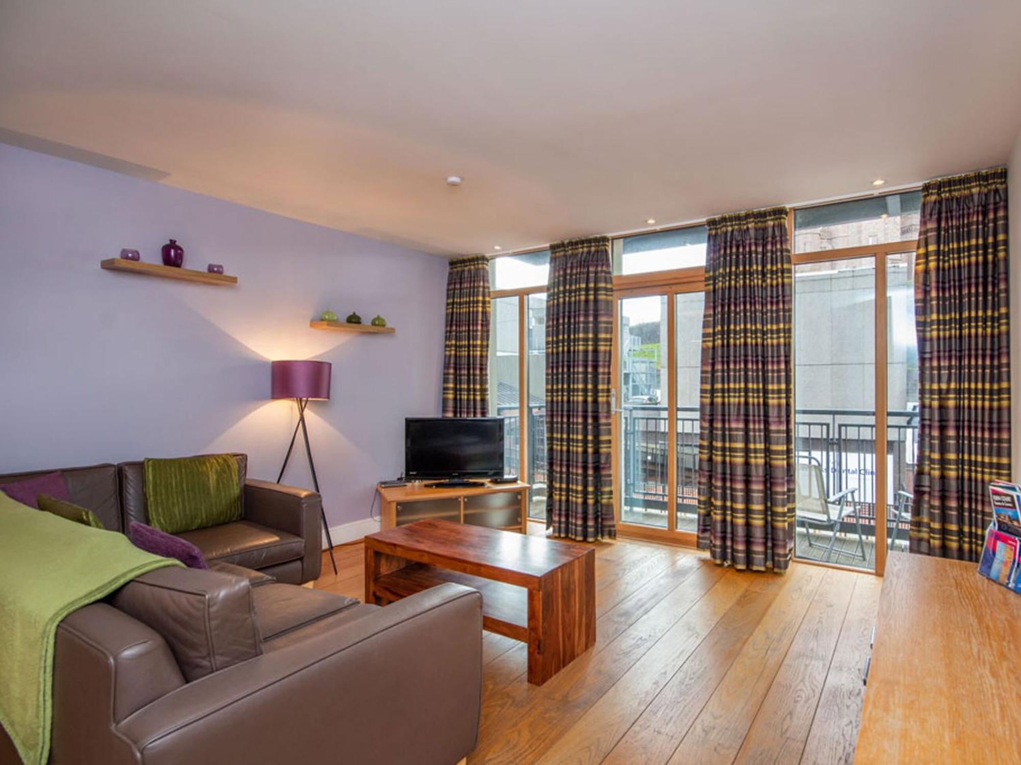 206 By The Bridge Apartment Inverness Bagian luar foto
